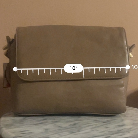 Tan Purse - Picture 6 of 7